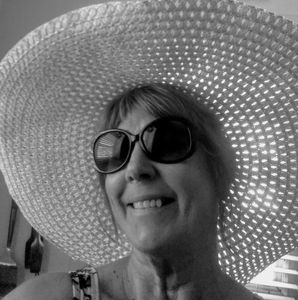 Meet your Posher, Peggy